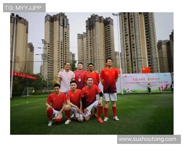 成都足球队荣登足球团队协作排行榜第二名展现卓越团队精神